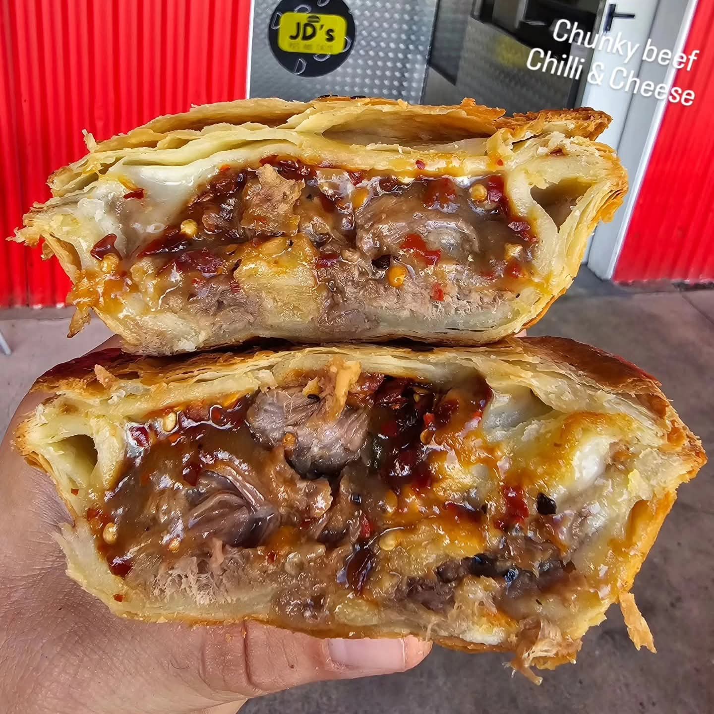 Chunky beef Chilli and cheese pie